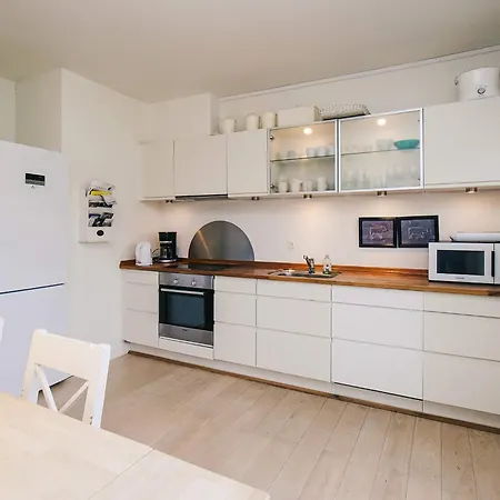 8 Person In Nyk Bing Sj * Rørvig